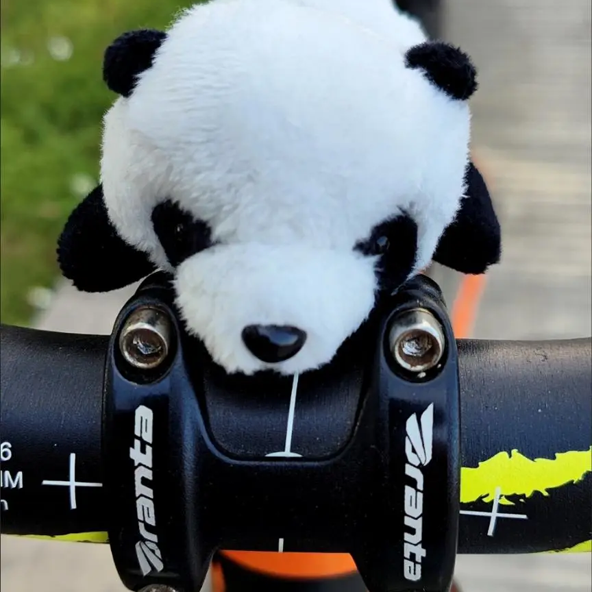 自行车熊猫趴在电动车摩托车机车公仔小挂件装饰拍拍圈啪啪圈摆件