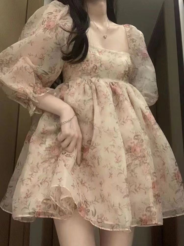 法式初戀茶歇公主蓬蓬裙女學生韓版復古女學生收腰顯瘦碎花連衣裙