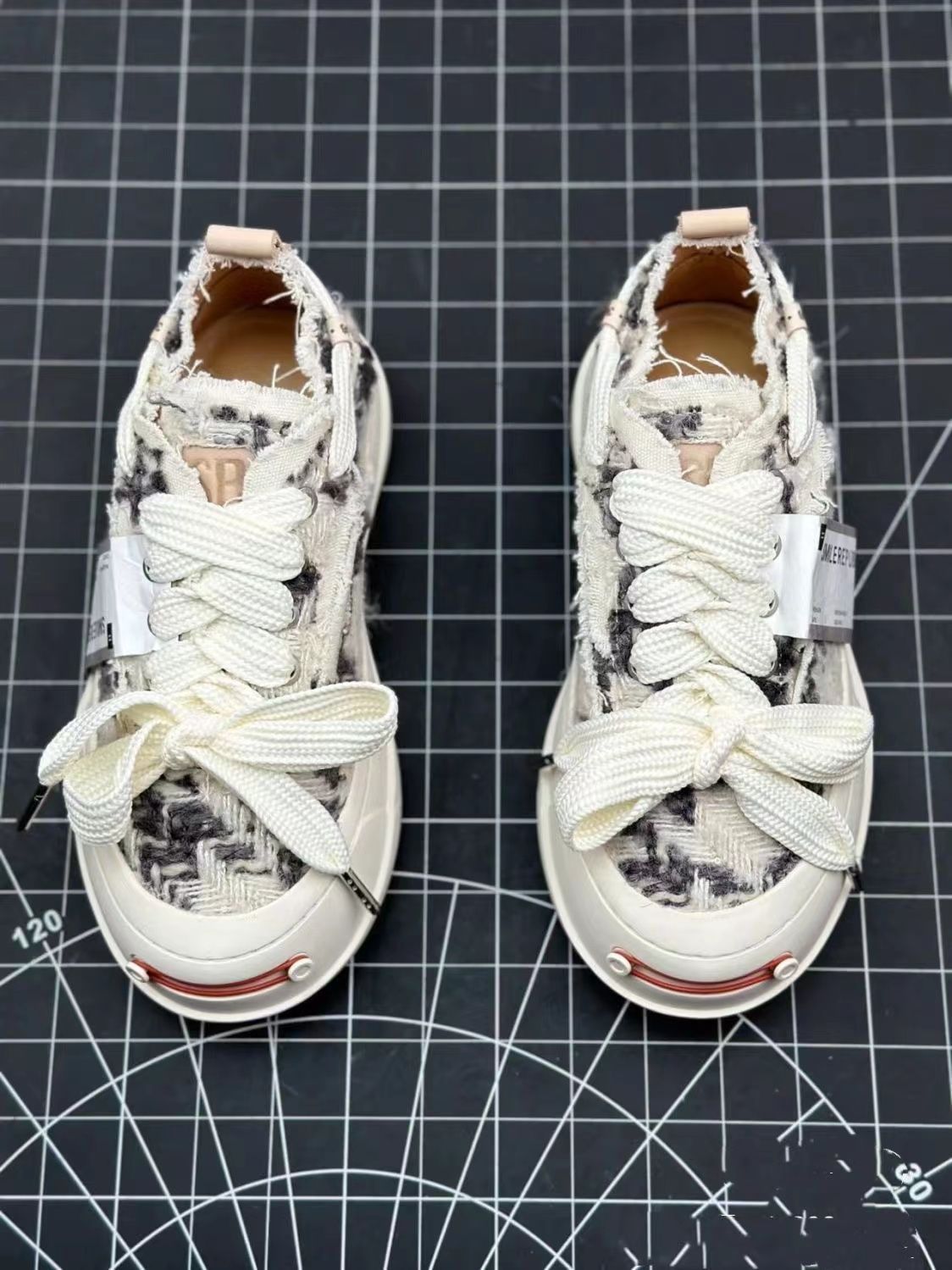 SMILEREPUBLIC Tan Jianci Same Style Cheese Cat Open Smile Canvas Women's Thick Sole Versatile Couple Board Shoes_voghion.com