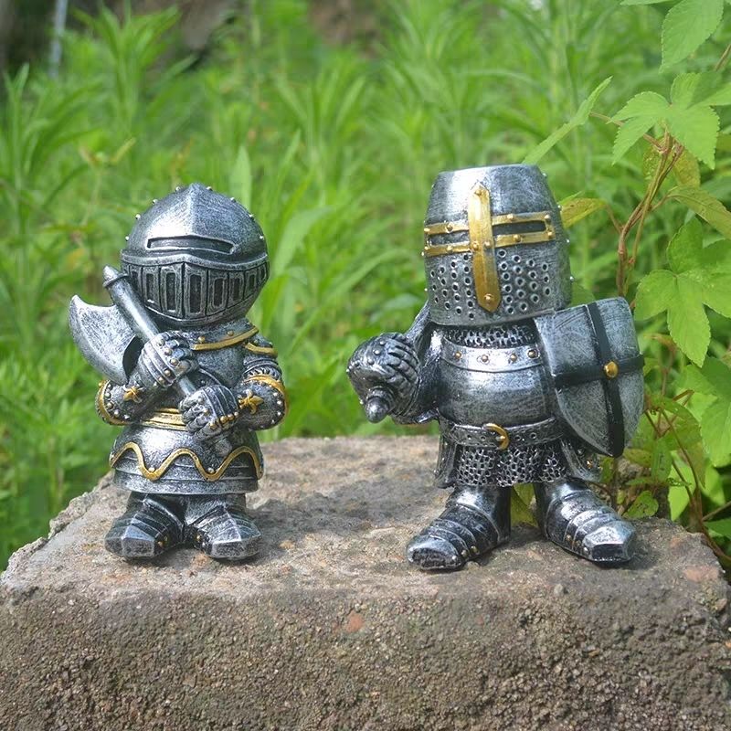 Quirky Small Doll High-End Niche European Style Knight Guard Figurine Desk Soldier_maomaolike.com