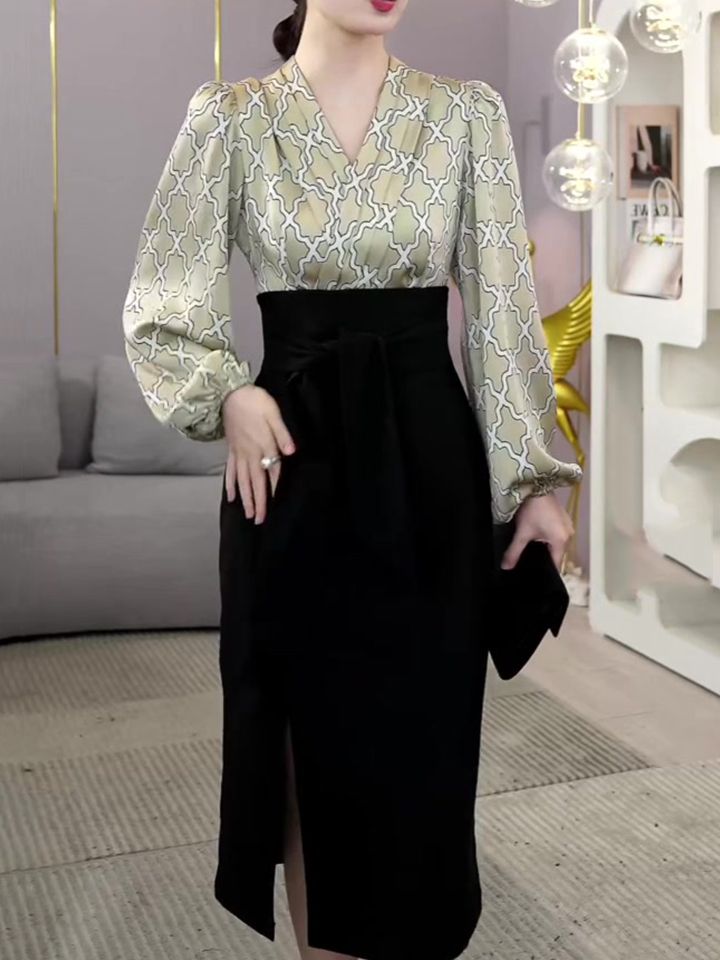 高級感時尚拼接連衣裙女2023春夏新款優雅V領長袖氣質過膝中長裙
