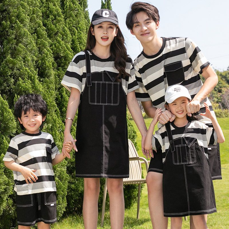 炸街亲子装一家三口拍照拼接假两件韩版潮流母女裙条纹短袖t套装