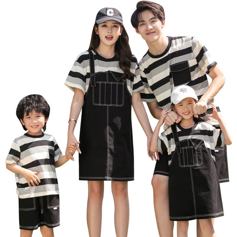 炸街亲子装一家三口拍照拼接假两件韩版潮流母女裙条纹短袖t套装