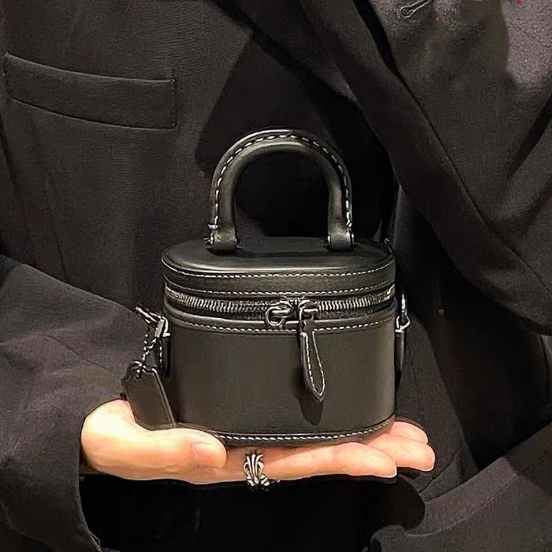 Bags for women 2023 new niche high-quality portable cosmetic box bag mini lipstick bag shoulder crossbody bag