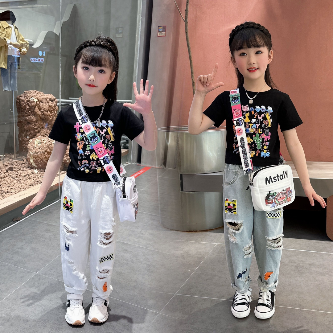 女童卡通T恤破洞牛仔褲套裝2023新款洋氣夏裝中大兒童短袖+老爹褲