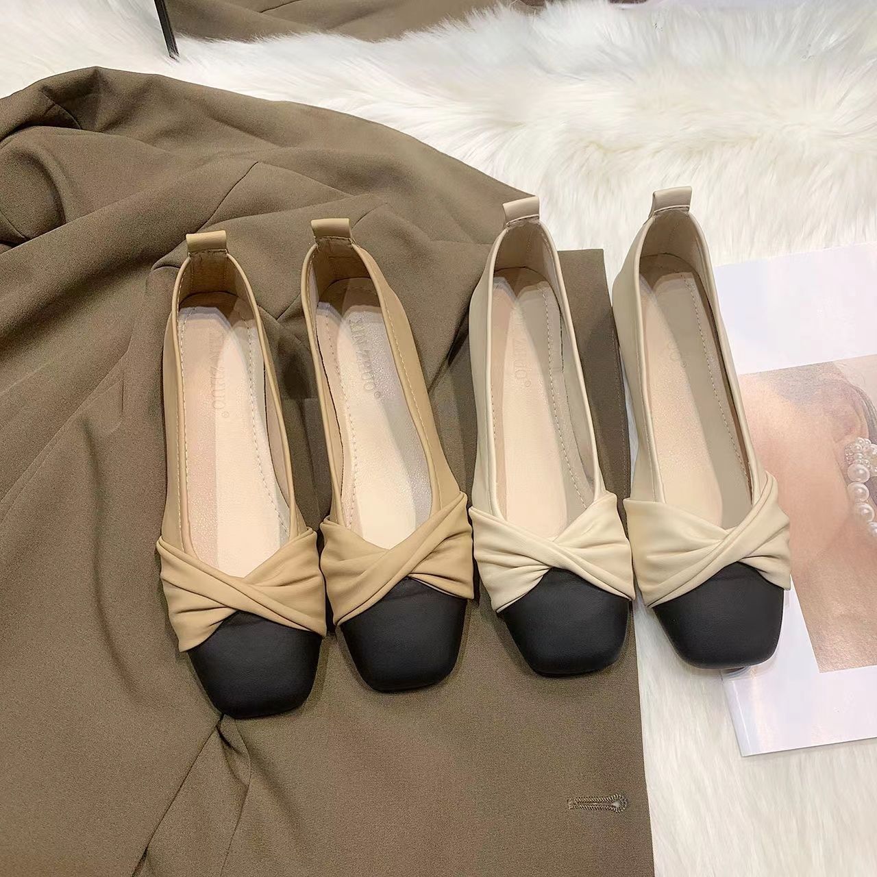 Designed flat shoes for women 2023 new spring and autumn new styles with skirts square toe shallow mouth soft sole granny shoes scoop shoes