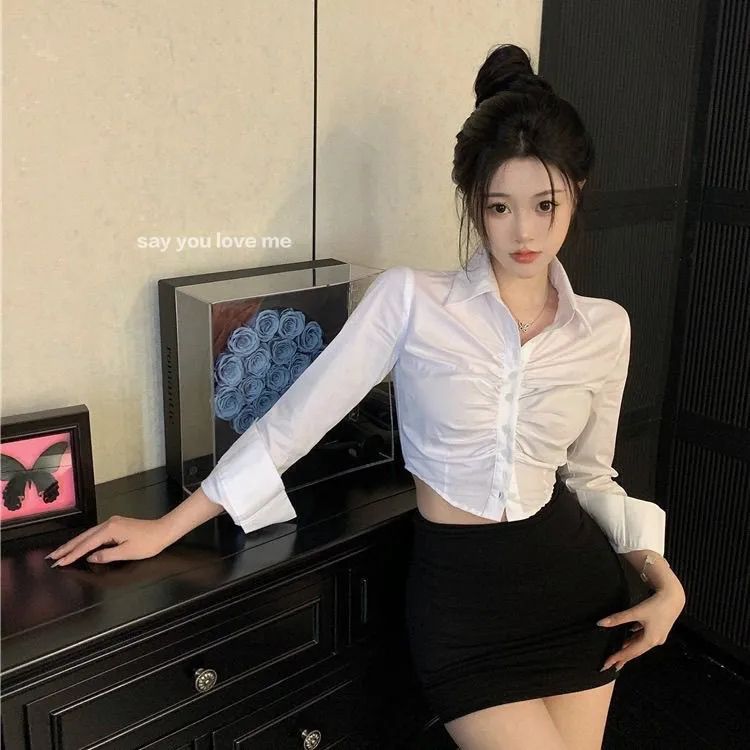 2023新款polo領長袖襯衫女秋冬褶皺修身短款露臍襯衣純欲顯瘦上衣