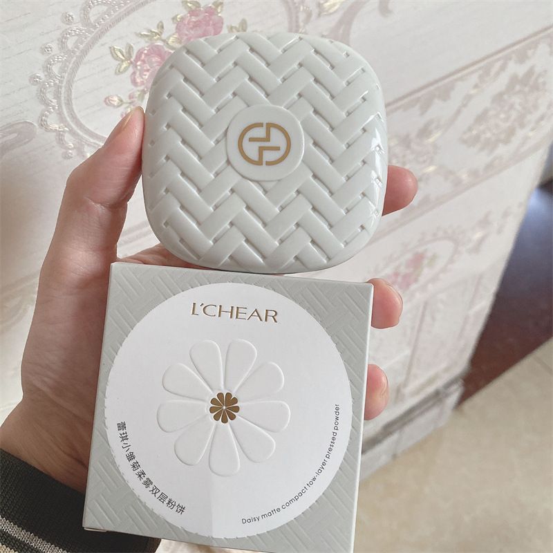 新品蕾琪小雛菊雙層粉餅旗艦店柔霧乾濕兩用防水防汗定妝遮瑕控油