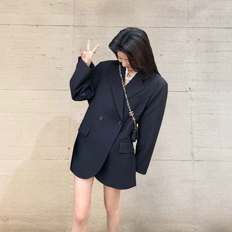 Black suit jacket women's high-end 2023 spring and autumn new oversize small person loose shoulder pad suit new