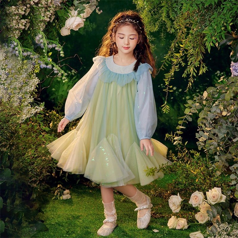Girls dress 2023 spring newest foreign style petal skirt super fairy net yarn children fluffy princess skirt