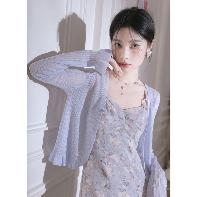 茶歇法式初戀碎花連衣裙2023新款女夏氣質小眾溫柔風仙女款兩件套