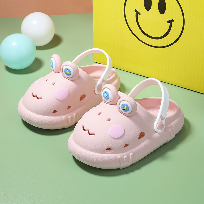 Children's hole shoes boys and girls cute cartoon indoor non-slip sandals and slippers wear soft bottom anti-collision baby sandals