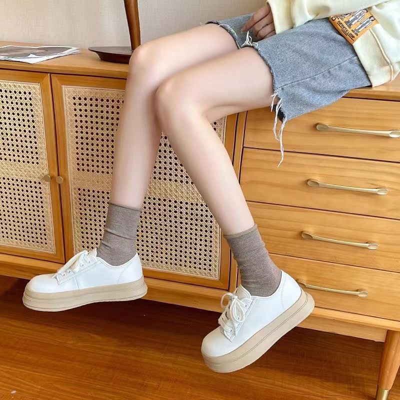 Explosive Hong Kong style thick-soled white shoes women's spring and autumn high-end 2023 new niche all-match casual sports shoes