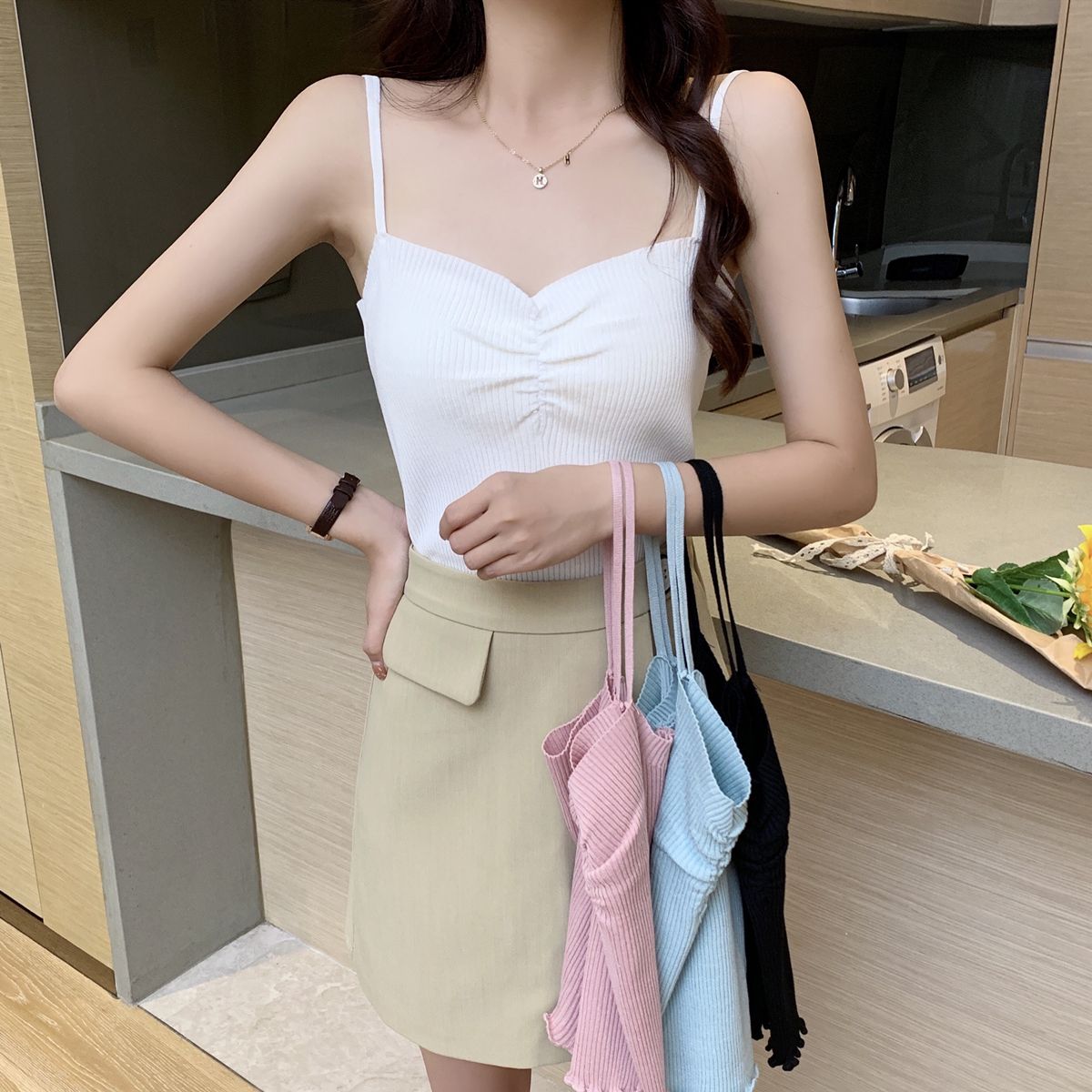 法式吊帶背心女夏季新款ins潮設計感小眾外穿純色短款打底上衣女