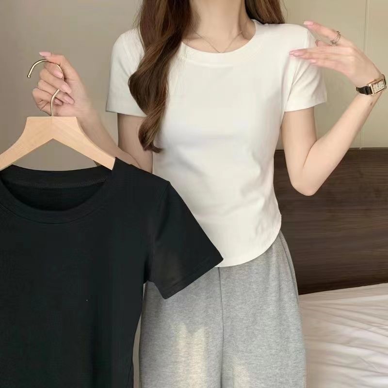 Short-sleeved t-shirt women wear fat sister ins hot girl sweet short top slim slim round neck bottoming summer