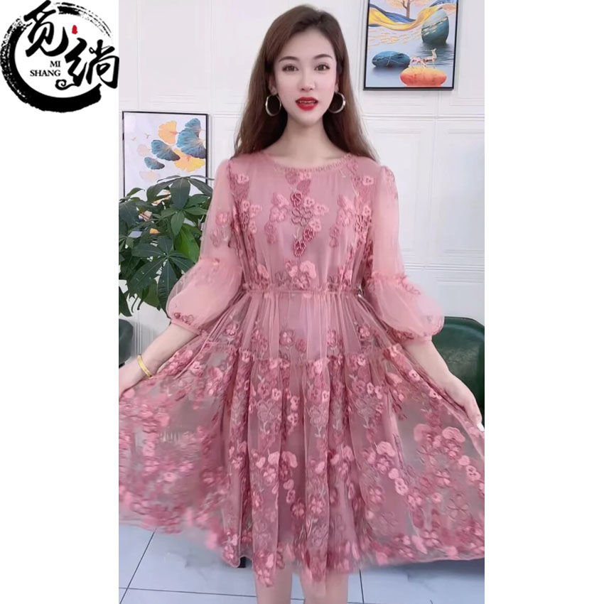 2023春夏新款高端大牌重工刺繡裙女氣質顯瘦時尚高級感繡花連衣裙