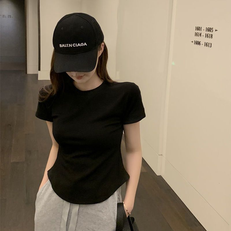 In February and August, wear bottoming shirt U-shaped short-sleeved t-shirt female dance top cover belly foreign temperament sunscreen clothing women's outer wear tide