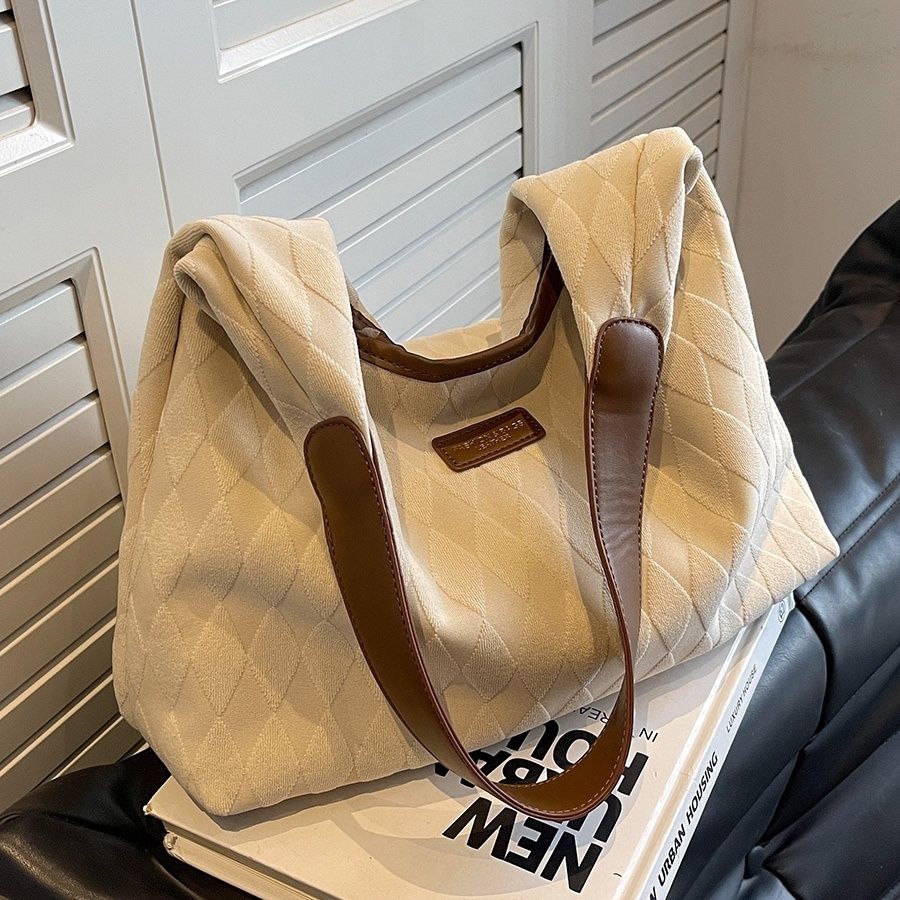 Bags Commuting Large Bag Women 2023 New Fashion Diamond Canvas Shoulder Bag Large Capacity Class Armpit Tote Bag