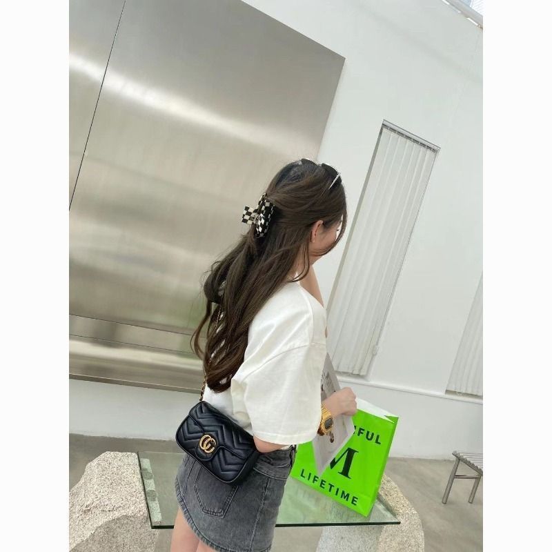 Bag  New Messenger Small Satchel Bag Summer Matching Skirt Japanese Lingge Niche French High-end Sense Bag Female
