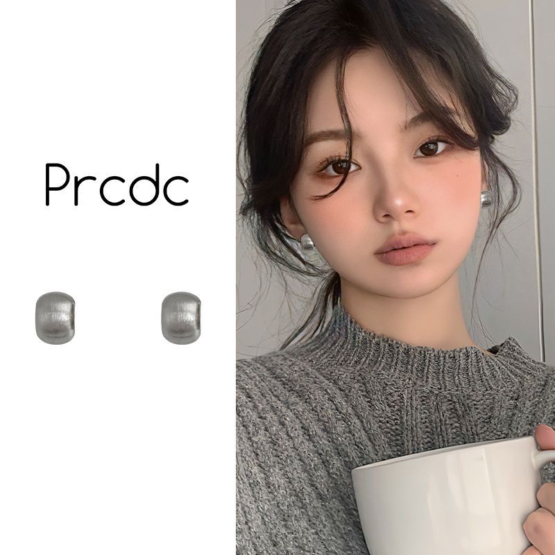 純銀耳釘冷淡風耳環女小眾設計感高級2023年新款潮小香風氣質耳飾