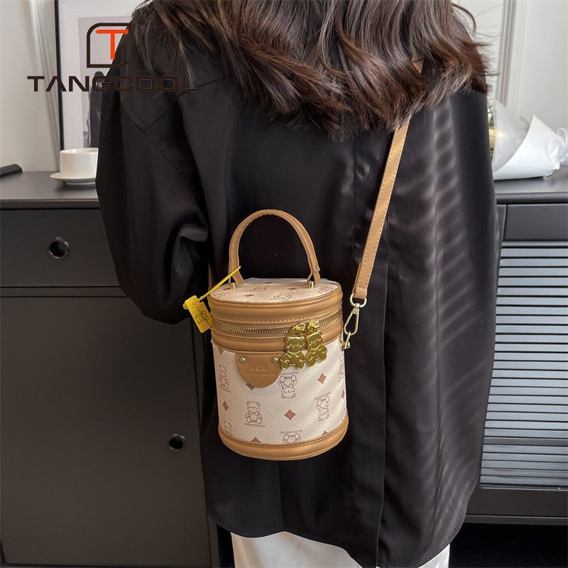 流行包包女新款小众高级感单肩圆筒包洋气手提斜挎水桶包