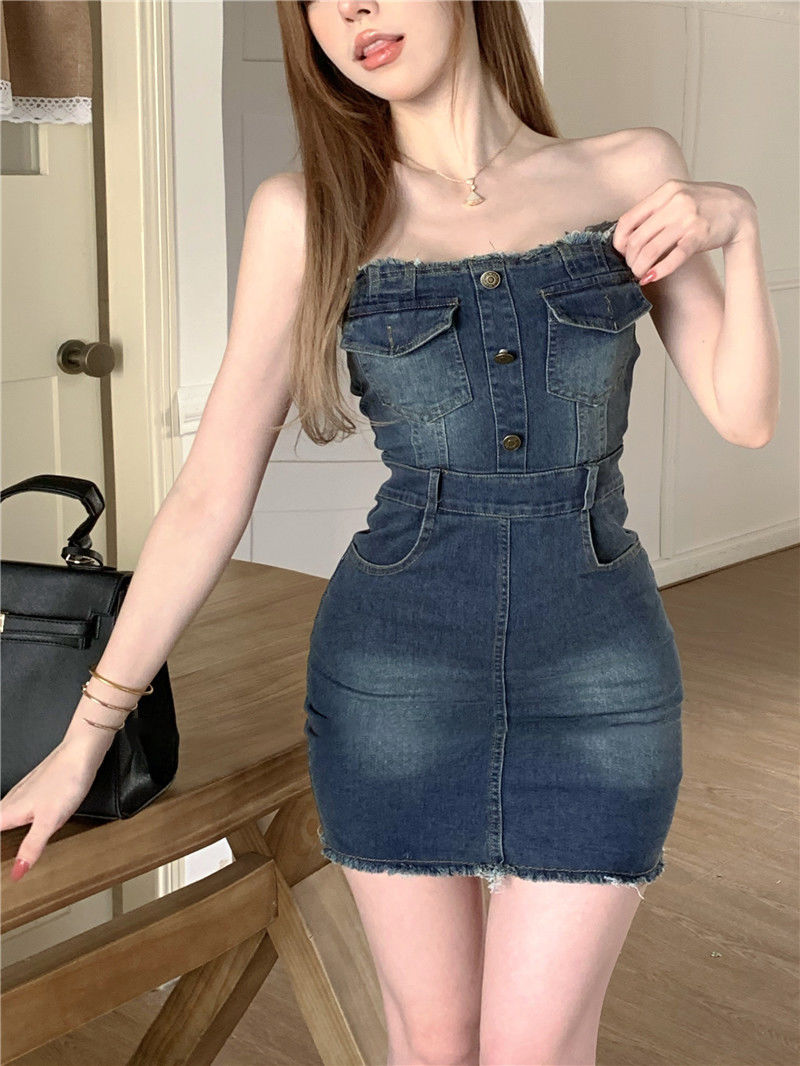 American retro denim tube top dress for women 2024 summer hot girl skirt waist slimming raw edge hip-covering short skirt