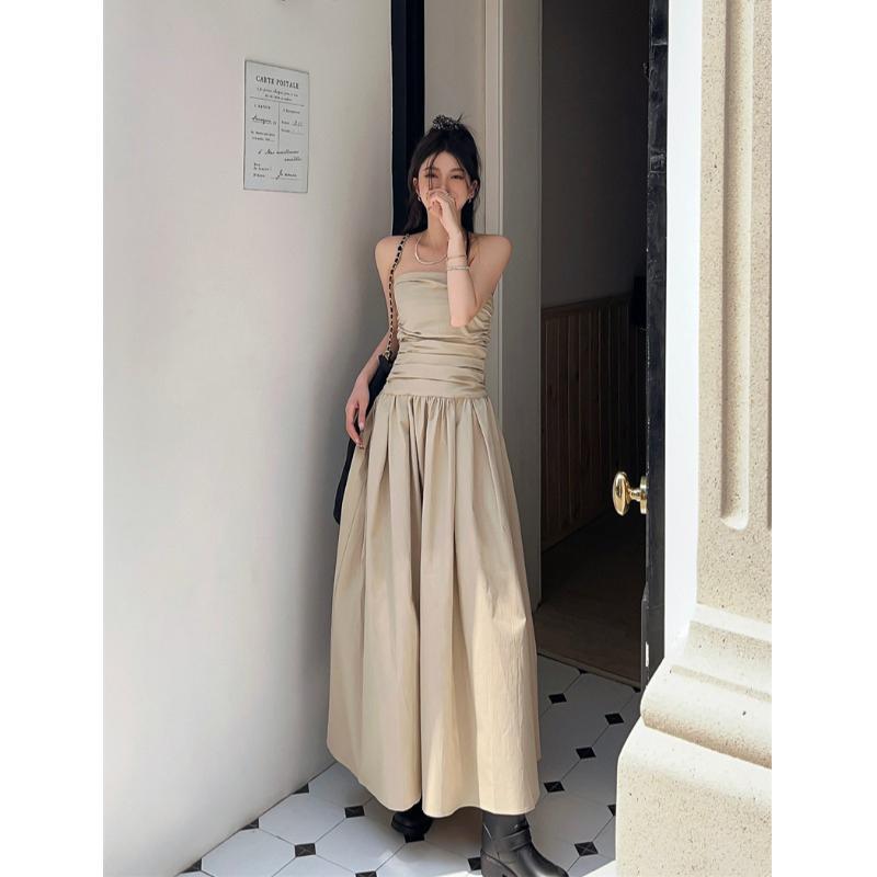 Fashion design sense tube top temperament dress women spring  new one-shoulder khaki waist waist long skirt tide