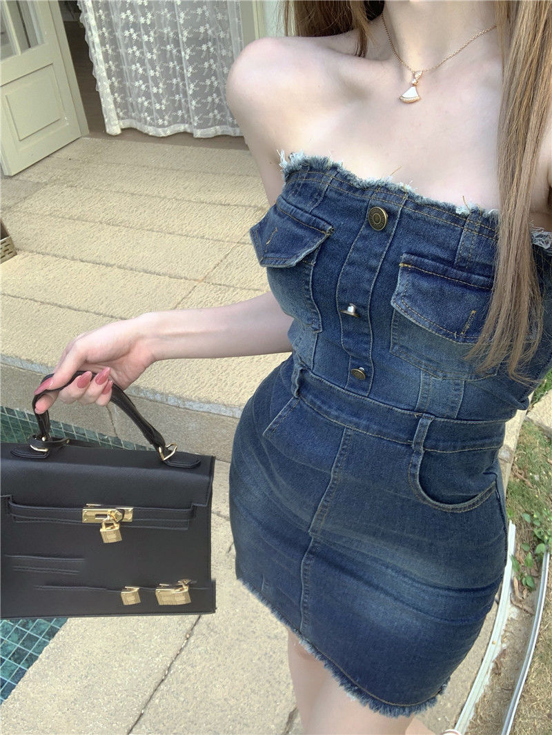 American retro denim tube top dress for women 2024 summer hot girl skirt waist slimming raw edge hip-covering short skirt