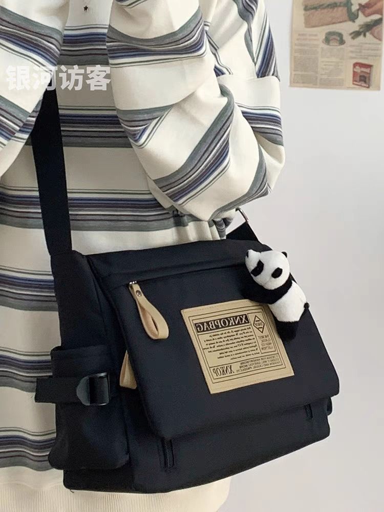 日系工裝復古郵差包男大學生上課單肩背包韓版潮流大容量斜挎包女