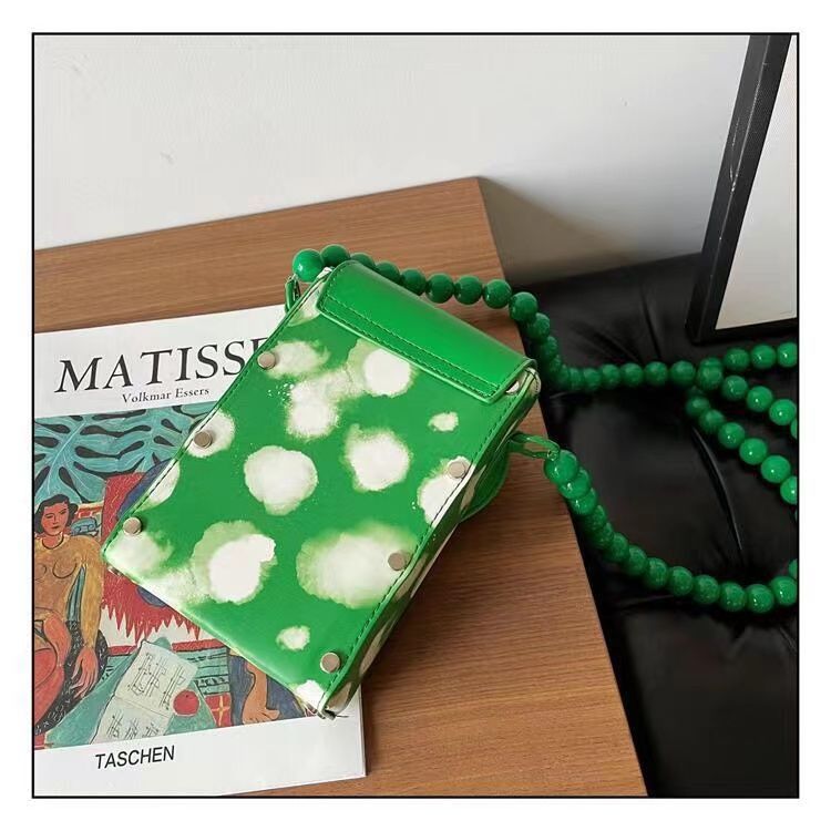 Borsa a tracolla da donna per telefono con catena di perle_voghion.com