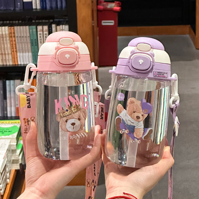 夏季新款卡通儿童水杯 高颜值可爱熊带吸管双饮杯男女学生塑料杯