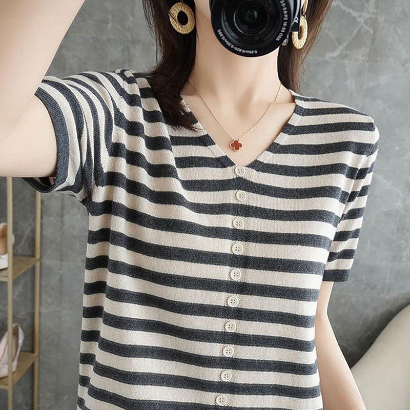 Large size summer fat mm striped ice silk knitted top female loose 200 catties to cover the stomach and look thin and foreign style short-sleeved T-shirt