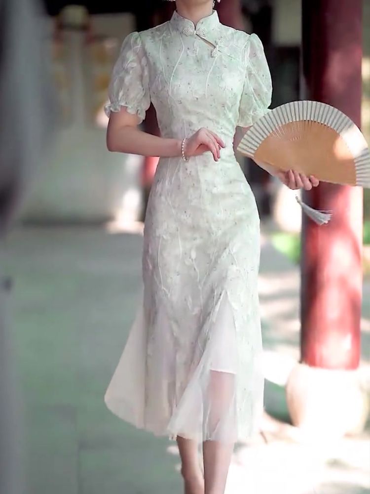 新中式清冷風連衣裙春夏2023新款女裝輕國風綠色旗袍改良魚尾裙子