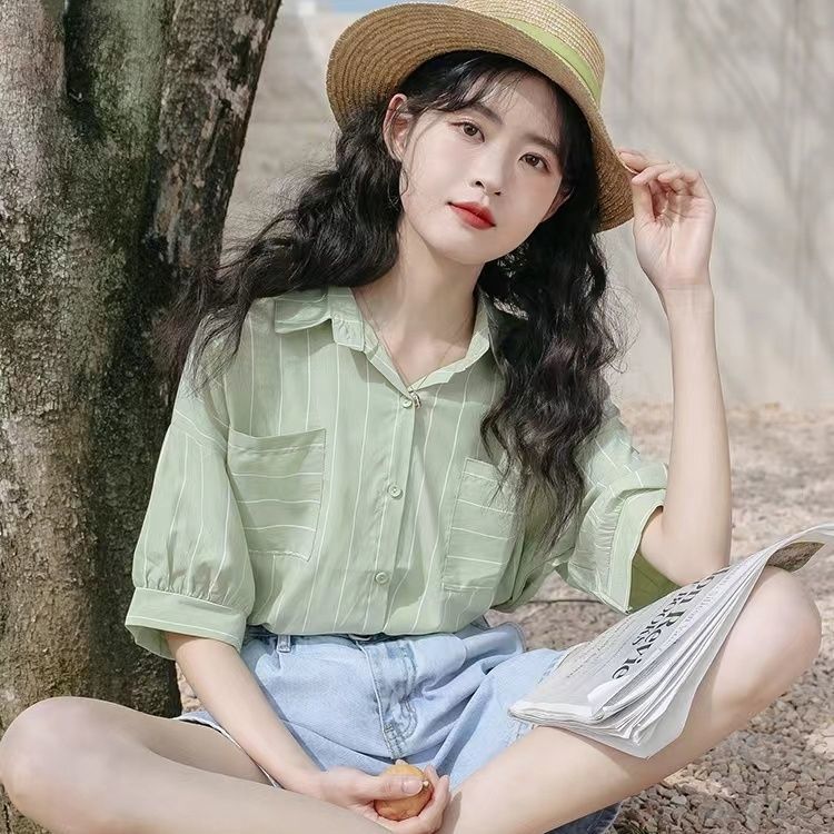 港風鹽系襯衫綠色條紋襯衫女2023夏季新款設計感小眾泡泡袖上衣潮