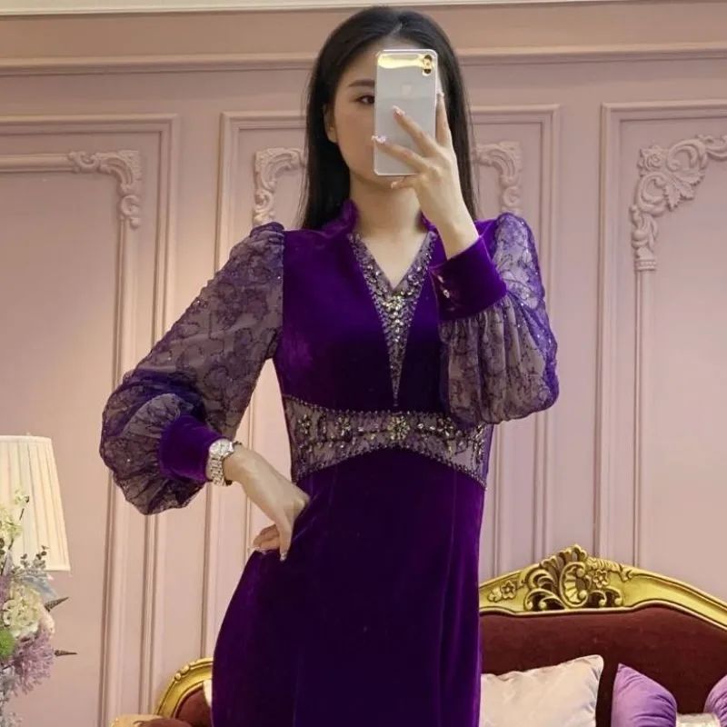高端重磅工藝2023秋季新款名媛風重工釘珠輕奢絲絨高端禮服連衣裙