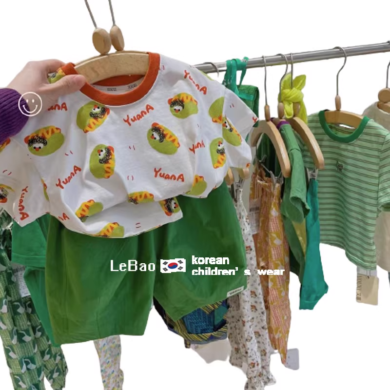 2023新款韩国童装男童夏装套装儿童时髦卡通印花t恤休闲绿色短裤
