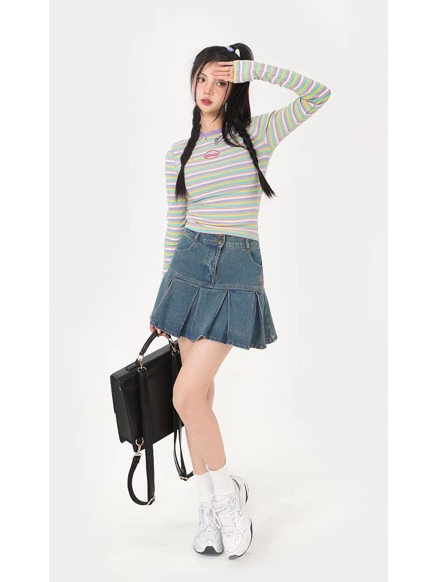 Spice girl denim skirt female 2023 new high waist a-line skirt retro pleated skirt small embroidery ins