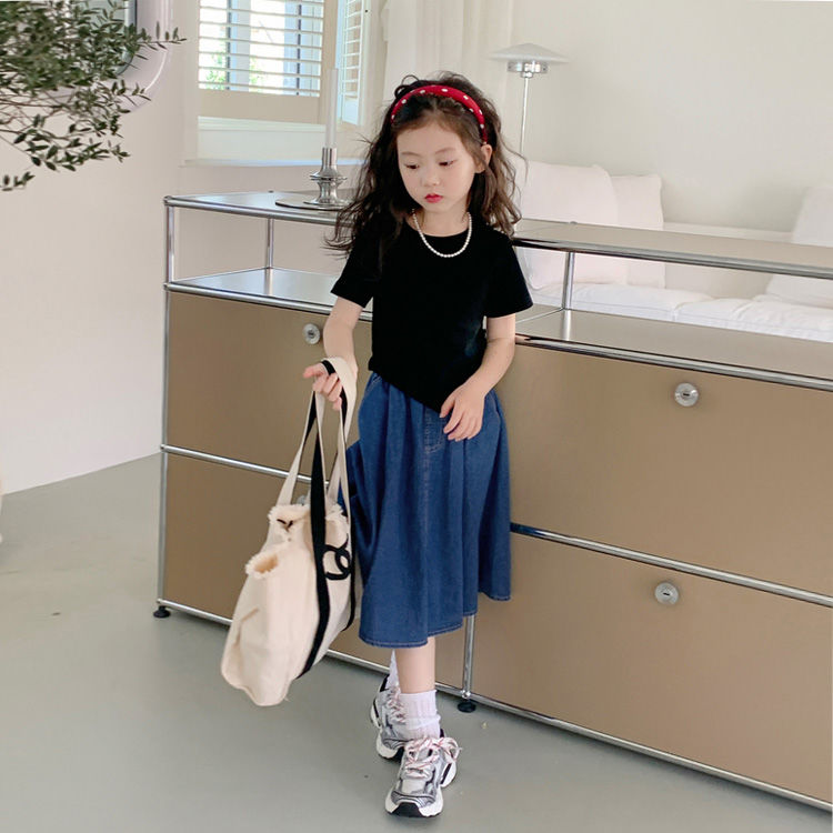 Girls summer suit 2023 new Korean version of foreign style fashionable short-sleeved denim skirt little girl fried street two-piece trend