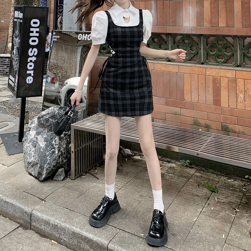 辣妹復古背帶格子連衣裙女2023夏新款美式鏤空綁帶收腰甜辣短裙子