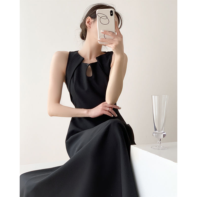 画朴法式黑色赫本风连衣裙女装夏季新款叠领镂空高级感长裙