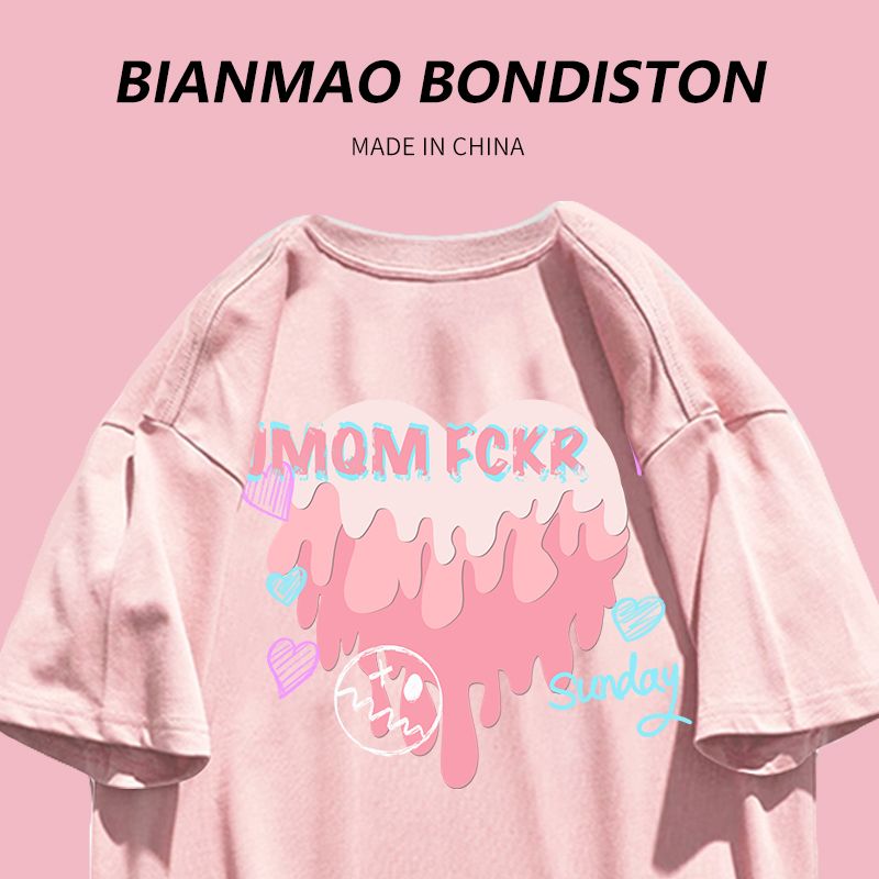 In the summer of 2023, the lazy style is sweet and sweet, and the boudoir honey outfit is small and Hong Kong-flavored. Chic couples wear short-sleeved T-shirts ins