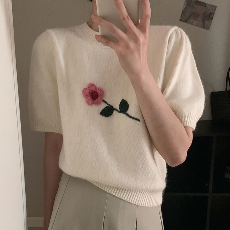 Pink embroidered pullover round neck sweater 2023 spring and summer new niche design ladies tops Korean version of the t-shirt