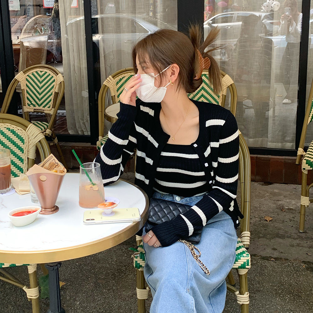 春秋套裝女條紋溫柔氣質針織吊帶開衫兩件套外穿長袖學院風上衣潮