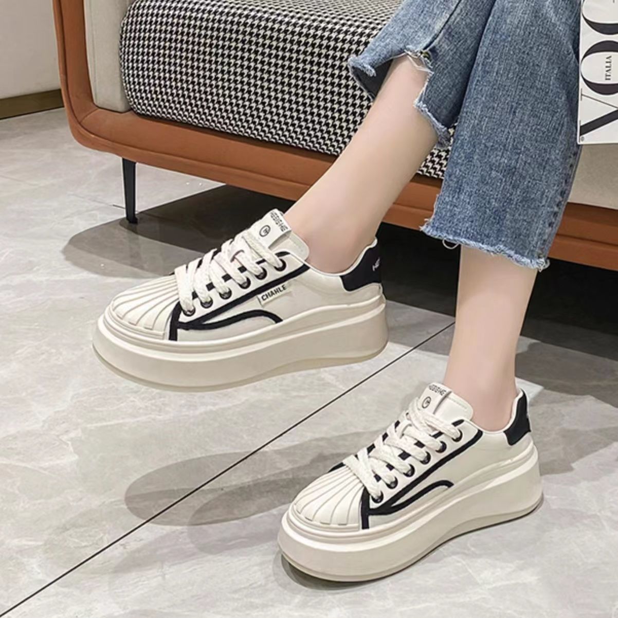 Small white shoes women's original niche skate shoes women's  new shell head thick bottom casual all-match spring single shoes trendy