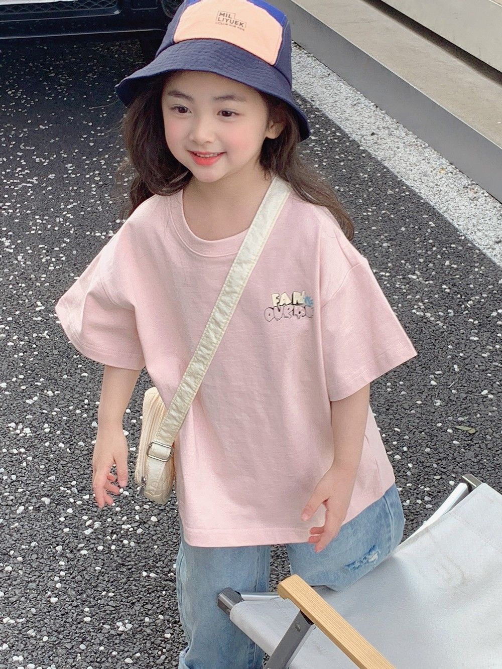 Girls' short-sleeved T-shirt 2023 summer new children's cotton bottoming shirt with foreign style printing loose casual top trend