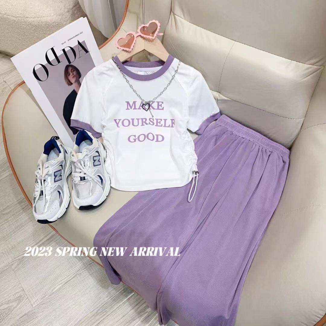 Girls' summer suit 2023 new children's Korean version of foreign style printed short-sleeved T-shirt big children's ice silk wide-leg pants