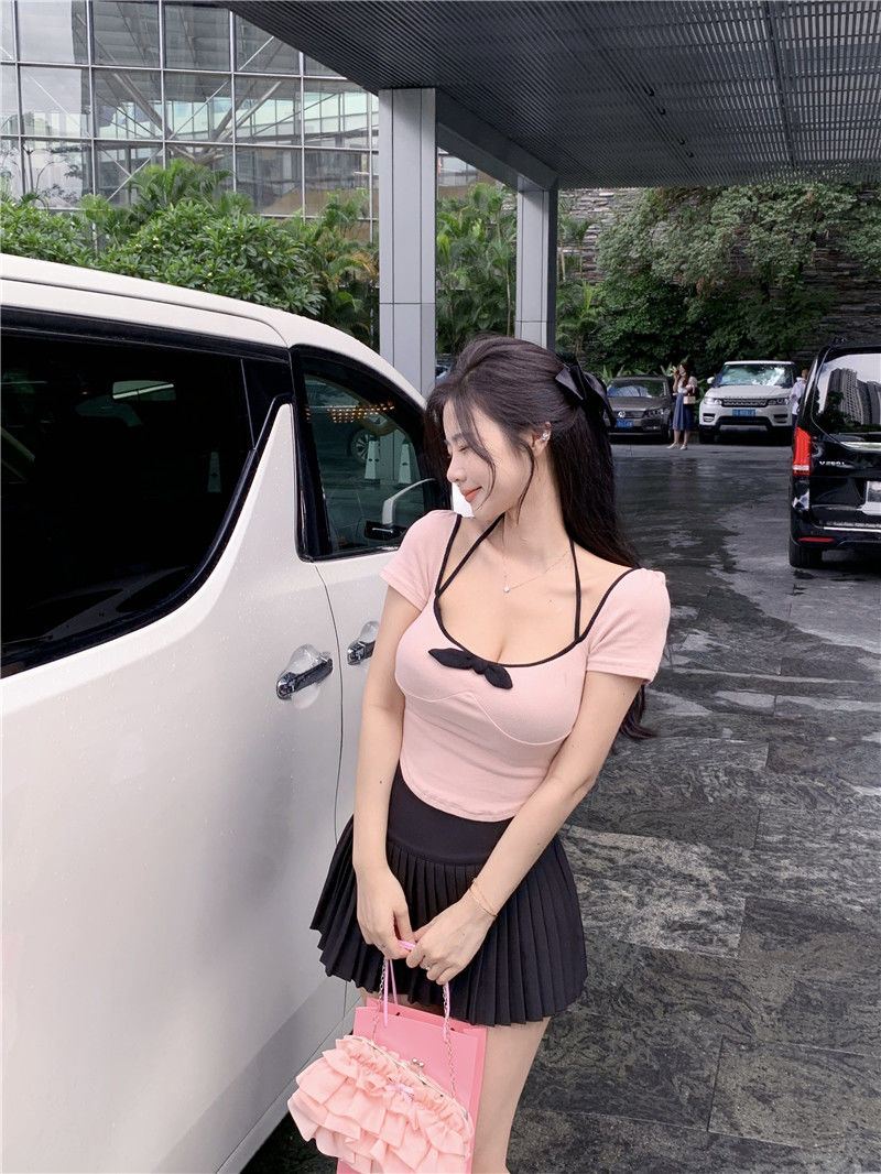 VIBRATE babes sexy low-cut slim short T-shirt female fashion Korean version of net red careful machine short-sleeved top