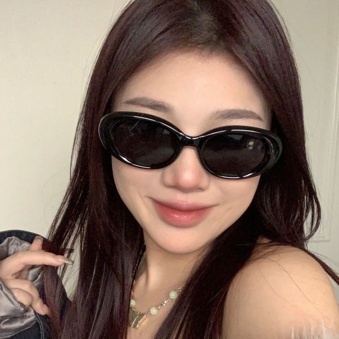 Retro black oval large frame 2023 Korean version new holiday gm sunglasses for women European and American high-end ins sunglasses