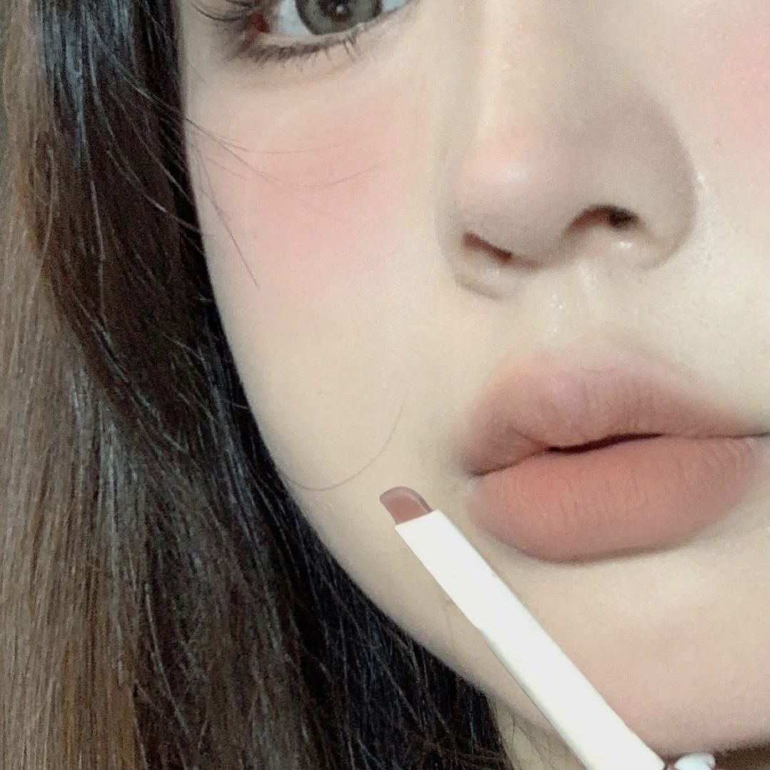 花洛唇線筆裸色肉色口紅勾線筆莉亞啞光霧面唇部唇筆裸妝學生唇釉
