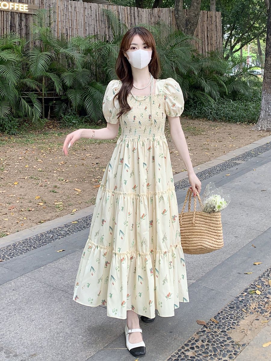 茶歇泡泡袖碎花連衣裙女2023夏季新款收腰顯瘦遮肉中長款蛋糕裙子